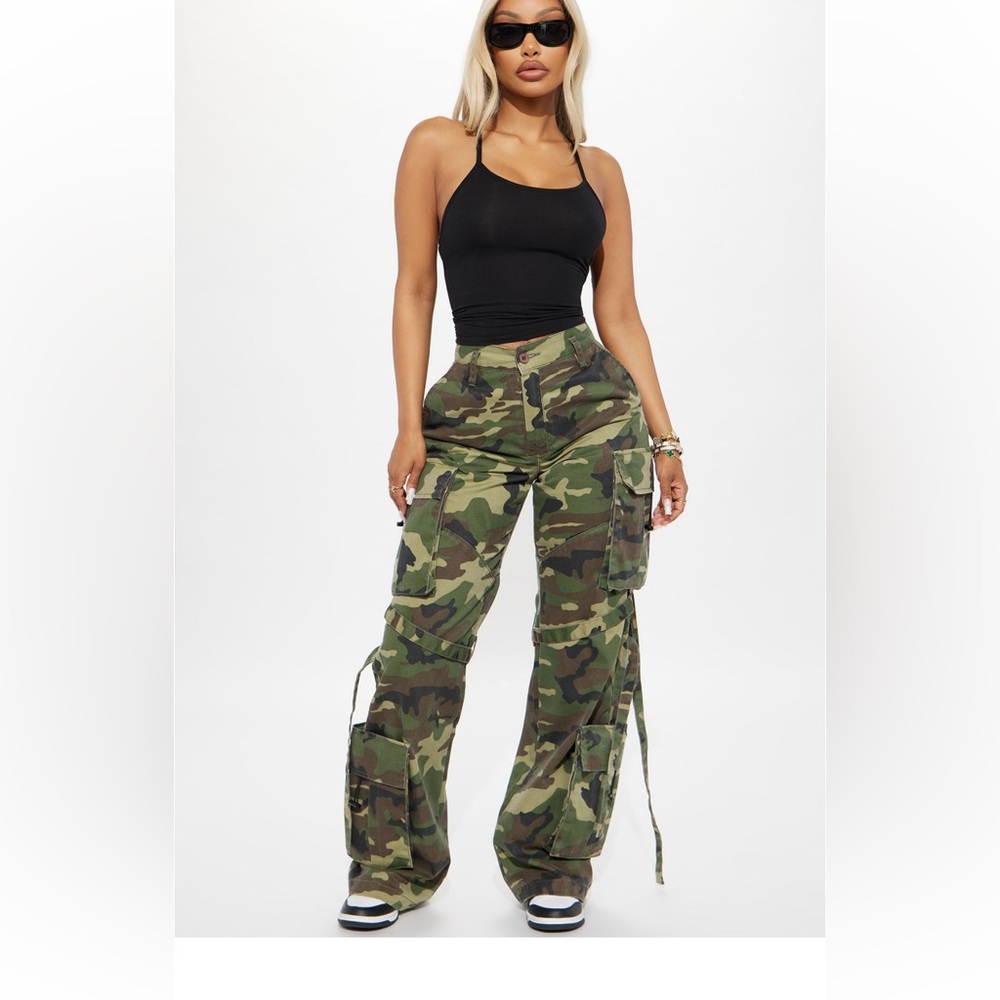 Level You Up- Fashion Nova Cargo Pants